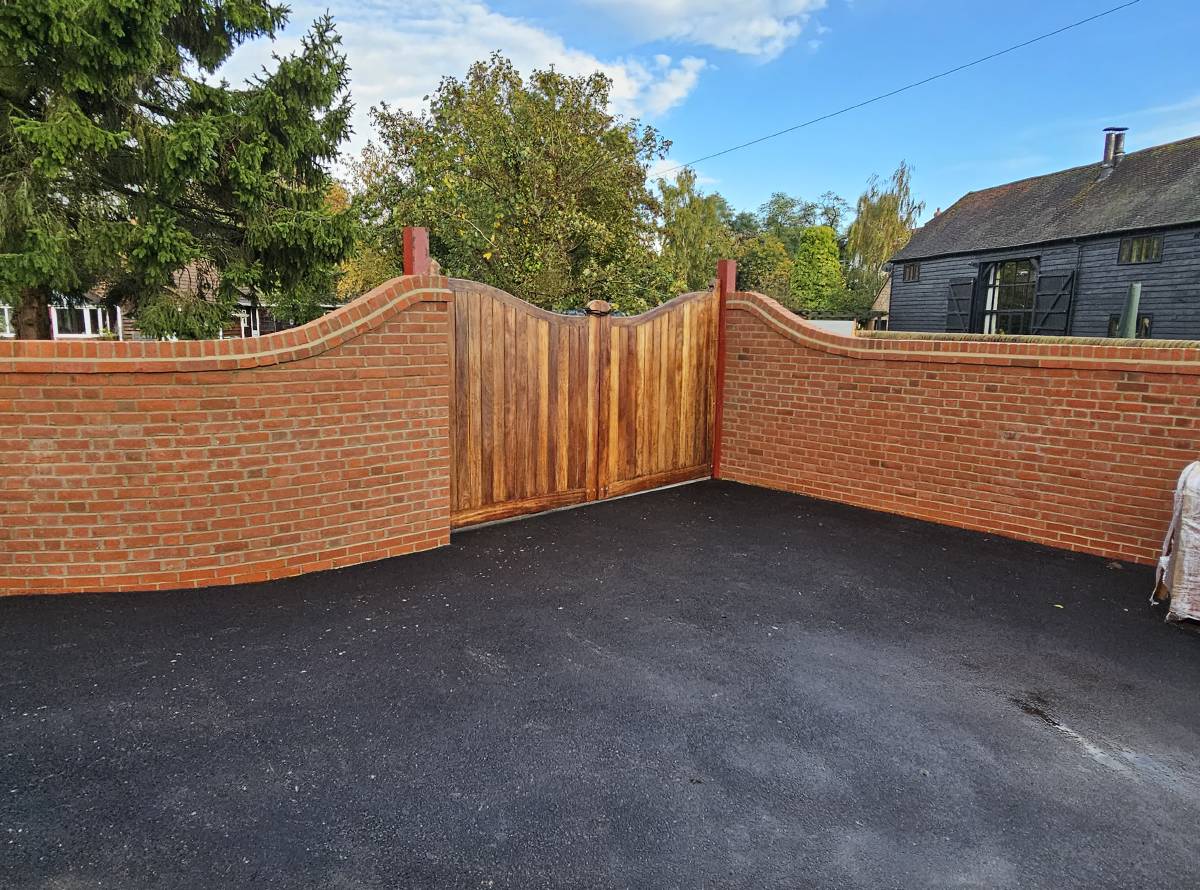 Landscapers, pavers & brickworkers in Chelmsford and Essex